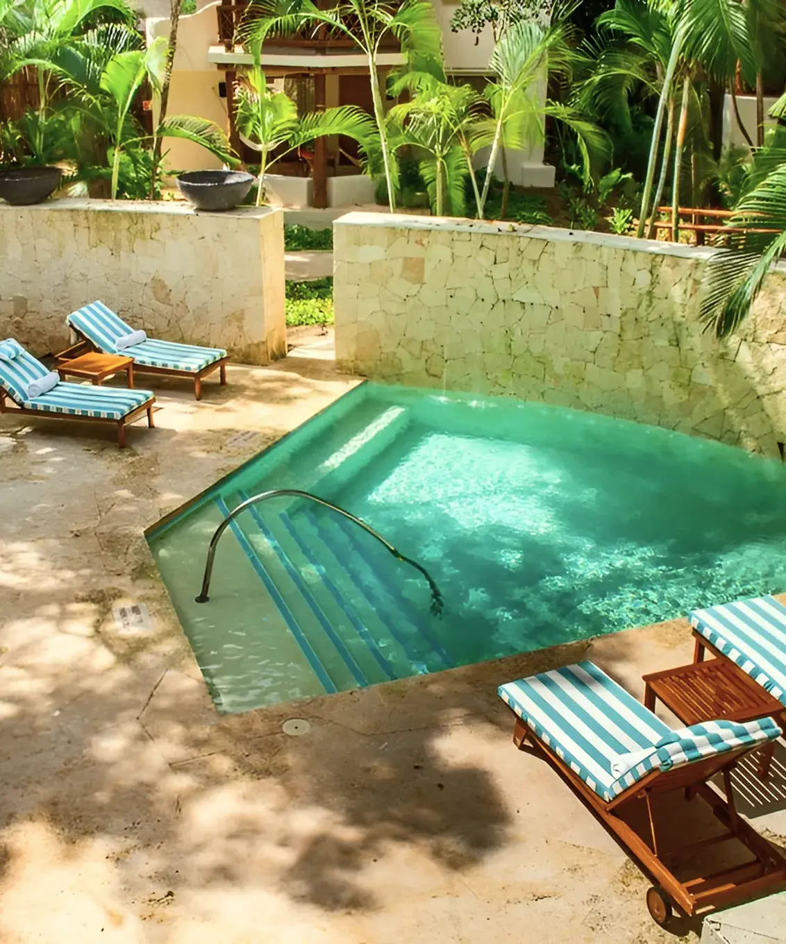 Oasis Pool
